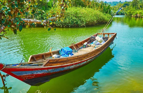Profitez Une Excursion Kayak Chaung Tha Pour Observer Nature Pittoresque — Photo