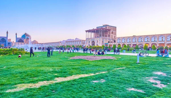 Isfahan Iran October 2017 Large Lawn Nashq Jahad Sqaure Also — Stok fotoğraf