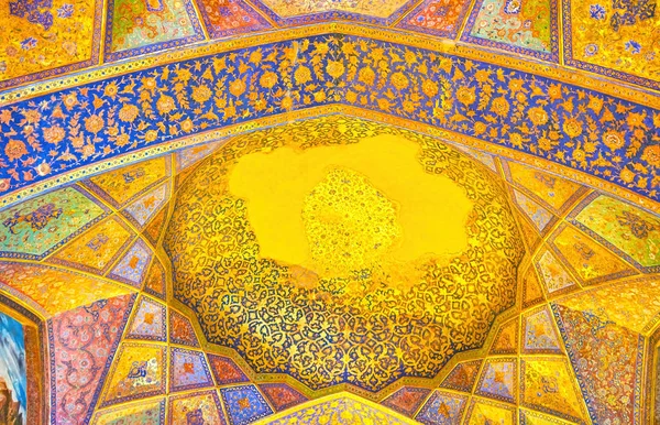 Isfahan Iran October 2017 Colorfully Painted Vaulted Ceiling Chehel Sotoun — Stock Photo, Image