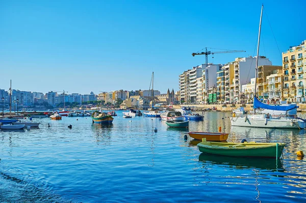 Long Spinola Bay Numerous Fishing Boats Yachts Surrounded Modern Residential — Stockfoto