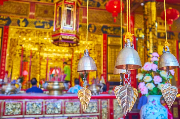Yangon Myanmar Febrero 2018 Las Campanadas Viento Patio Del Templo — Foto de Stock