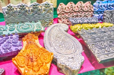 Ghalamkar - damgalı süsler, Isfahan, Iran ile geleneksel Tekstil üretimi için oyma pullar