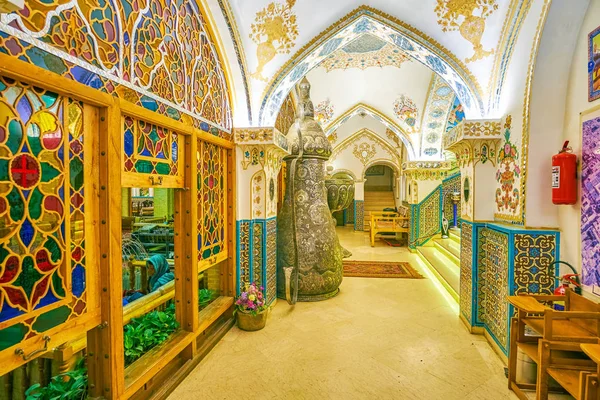 Isfahan Irán Octubre 2017 Elegante Interior Del Restaurante Baastan Con — Foto de Stock