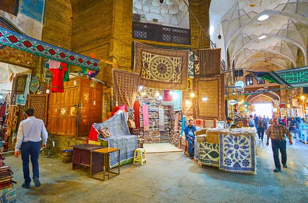 Isfahan Iran October 2017 Numerous Stalls Handmade Ghalamkar Tapestries Traditional — Stock Photo, Image