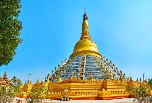 Enjoy Scenic Architecture Historical Mahazedi Pagoda Ornate Main Stupa Surrounded — Stock Photo, Image