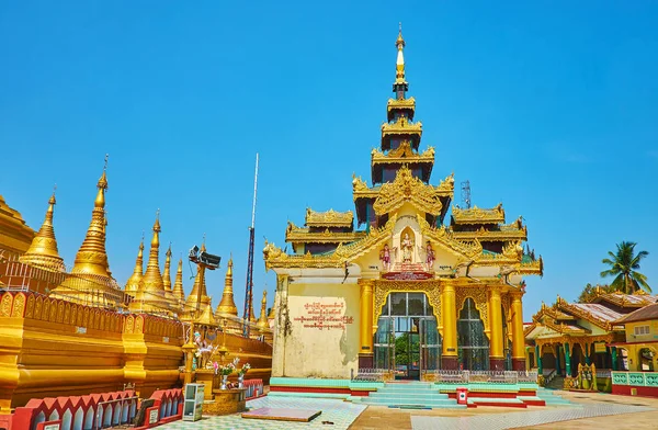 Bago Myanmar Februari 2018 Utsmyckade Bild Huset Med Höga Förgylla — Stockfoto