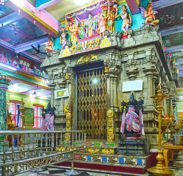 Yangon Mianmar Fevereiro 2018 Garbha Griha Santuário Interior Templo Perumal — Fotografia de Stock