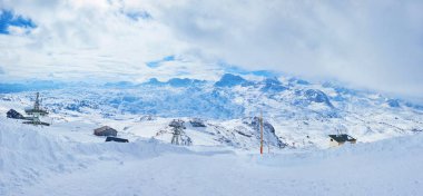 Bulutlu Dachstein massif, Salzkammergut, Avusturya Panoraması