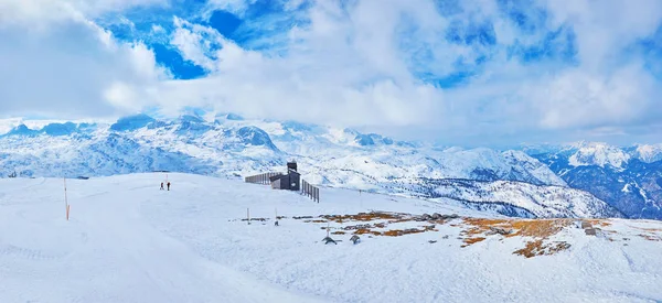 Explore Dachstein-Krippenstein, Salzkammergut, Austria — Stockfoto