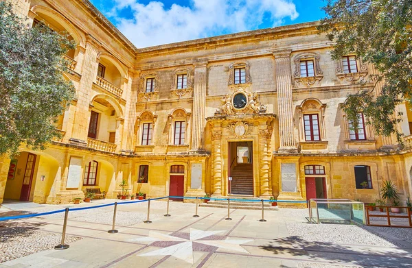 La cour du palais de Vilhena, Mdina, Malte — Photo
