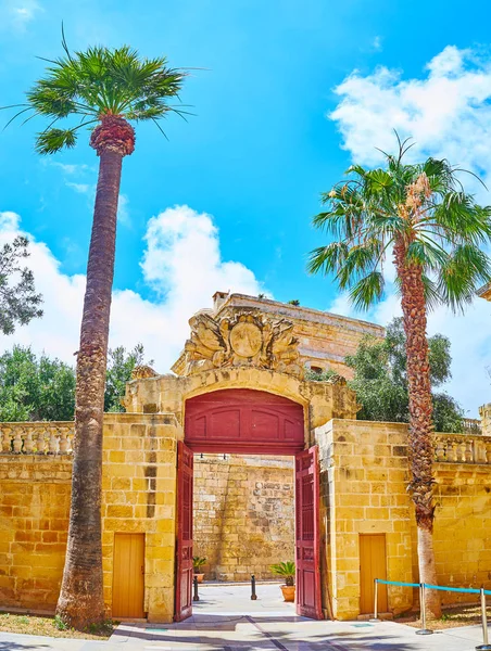 La puerta del Palacio de Vilhena, Mdina, Malta — Foto de Stock