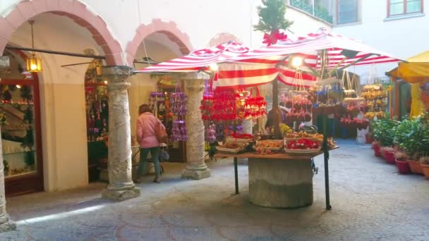 Salzburg Autriche Février 2019 Magasin Décorations Festives Situé Dans Cour — Video