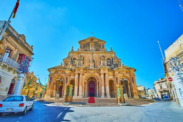 Fachada de la iglesia parroquial de San Nicolás de Siggiewi, Malta —  Fotos de Stock