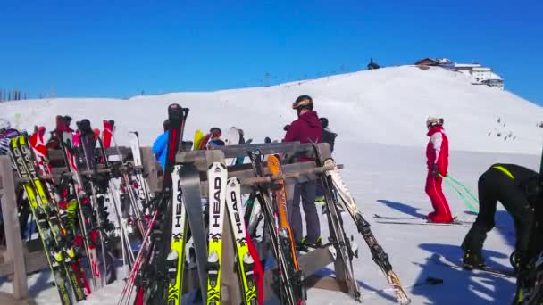 Zell See Ausztria 2019 Február Ski Áll Szemben Schmitten Hegy — Stock videók