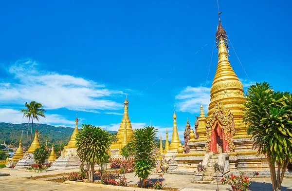 Decoration of old stupas of Kan Tu Kyaung monastery, Pindaya, My — Stock Photo, Image