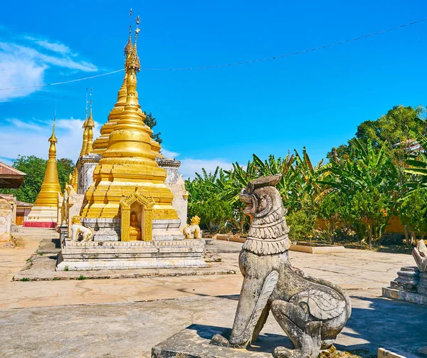The chinthe statue in site of Kan Tu Kyaung monastery, Pindaya, — Stock Photo, Image