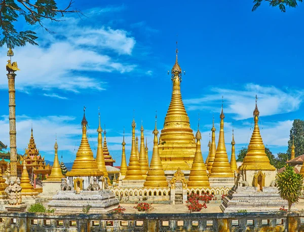 Сайт Kan Tu Kyaung монастир, Pindaya, М'янма — стокове фото