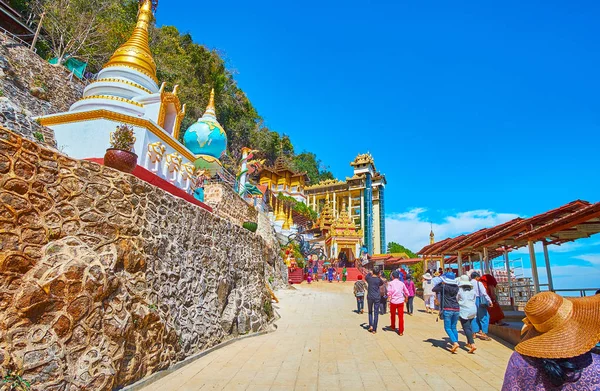 Visit Pindaya cave, Myanmar — Stock Photo, Image