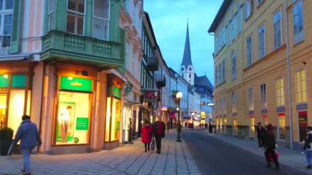 Malo Ischl Austria Febrero 2019 Escaparates Brillantes Las Tiendas Moda — Vídeos de Stock