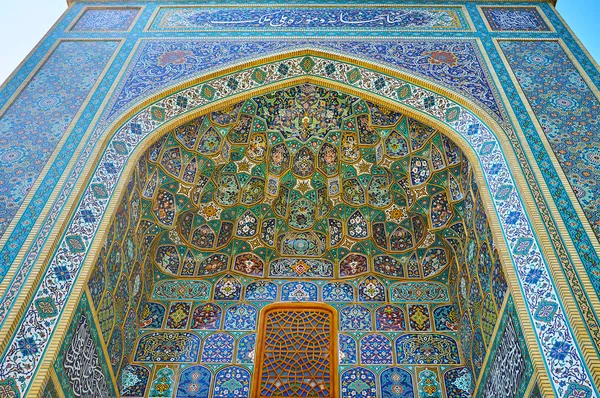 The central portal of Malek museum, Tehran, Iran — Stock Photo, Image