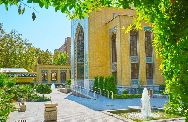 De tuin van Malek museum, Teheran, Iran — Stockfoto