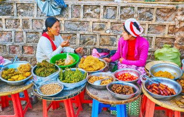 Pindaya Mağarası, Myanmar gıda pazarı