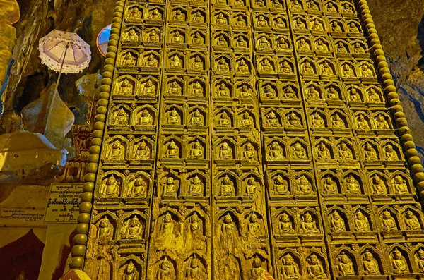 ピンダヤ洞窟、ミャンマーの仏 Tataung 柱 — ストック写真