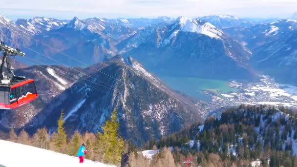 Ebensee Avusturya Şubat 2019 Feuerkogel Teleferiği Traunsee Gölü Vadisi Kayakçılar — Stok video