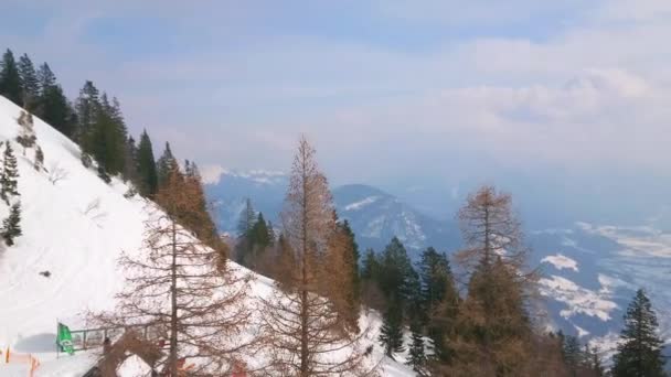 Ağır Sis Ebensee Salzkammergut Avusturya Karlı Yamaçlarda Telesiyej Kayalık Alpleri — Stok video