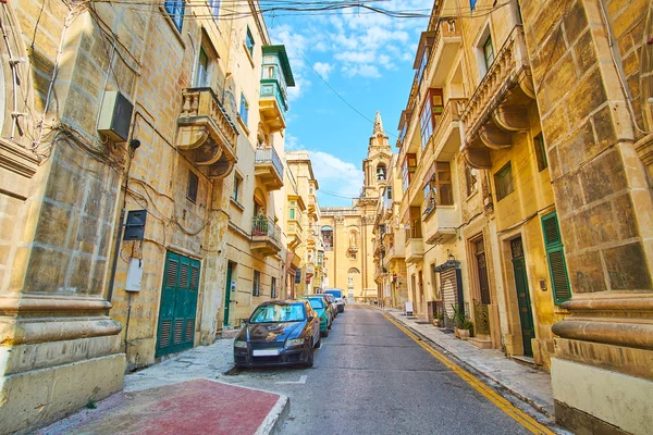 De gamla gatorna i Floriana, Malta — Stockfoto