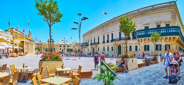 Panorama of St George square, Valletta, Malta — Stock Photo, Image