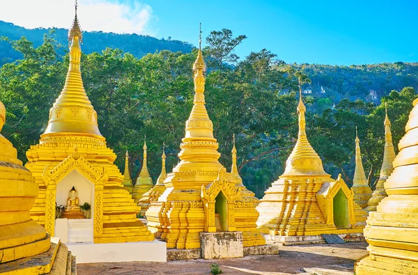 Rich design of golden stupas, Nget Pyaw Taw Paya, Pindaya, Myanm — Stock Photo, Image