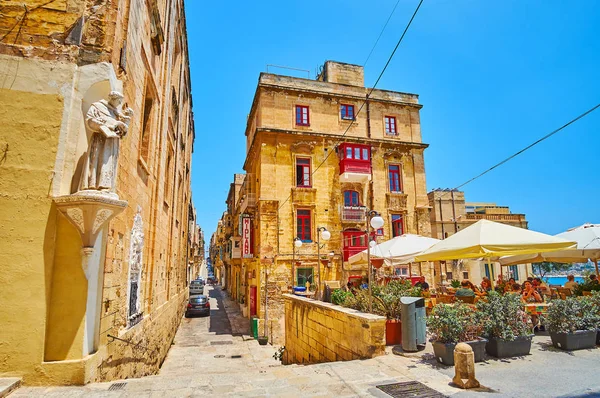 La strada medievale a La Valletta, Malta — Foto Stock