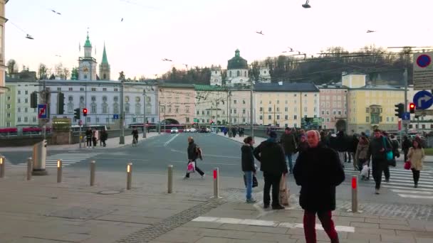 Salzburg Austria Februar 2019 Der Überfüllte Kreuzweg Der Viel Befahrenen — Stockvideo