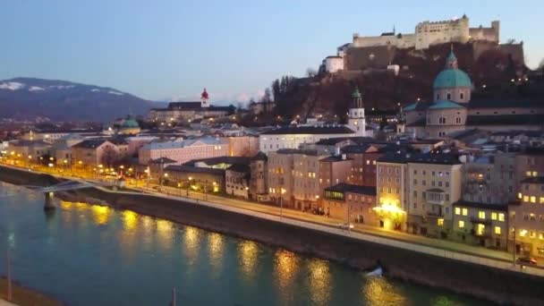 Hilltop Kapuzinerberg Best Viewpoint Observe Evening City Illuminated Banks Salzach — 图库视频影像