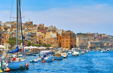 Valletta Grand Harbour boyunca yolculuk, Malta 