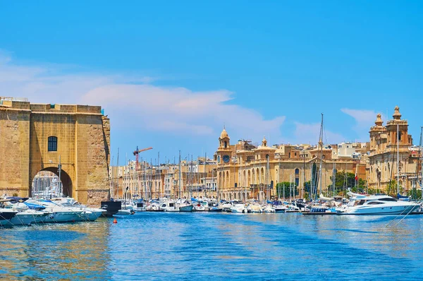 Архитектура Биргу и Сенгли, Мальта — стоковое фото