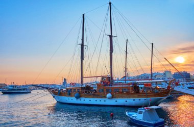 Sliema' da romantik gün batımı, Malta