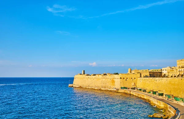 As paredes de Valletta em raios de sol, Malta — Fotografia de Stock