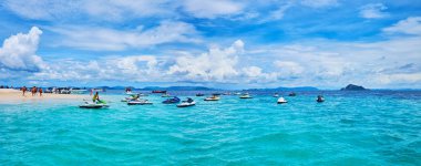 Sallanan watercrafts ile Panorama, Khai Nai adası, Phuket, Tay