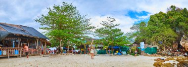Khai Nok adasının lounge bölgesi, Phuket, Tayland