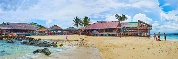 Panorama małej wyspy Khai Nai, Phuket, Tajlandia — Zdjęcie stockowe