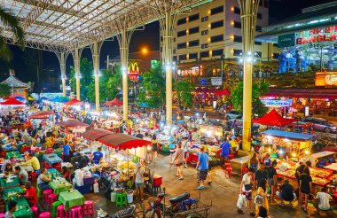 Banzaan Night Bazaar, Patong, Phuket, Tayland Sokak yemekleri
