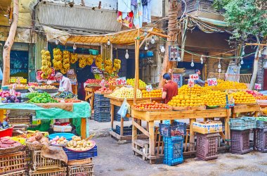 Sebaeyin gibi Souq meyve tezgahı, Kahire, Mısır