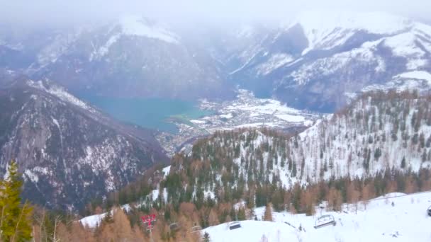 Ebensee Austria Февраля 2019 Года Смотреть Туманную Долину Траунзее Снежного — стоковое видео