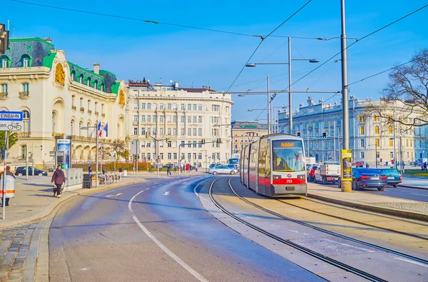 Viyana, Avusturya'daki modern tren — Stok fotoğraf