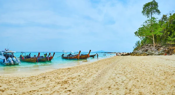 Panorama of Bamboo Island with longtail boats, Ao Nang, Krabi, T — Stock Photo, Image