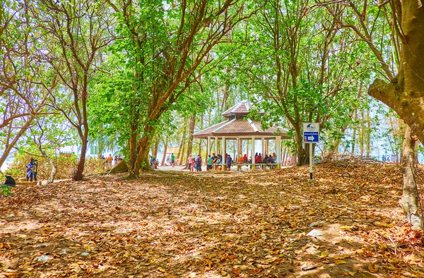 Pavilhão na floresta de Bamboo Island, Ao Nang, Krabi, Tailândia — Fotografia de Stock