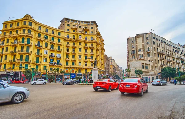 De gebouwen in het Talaat Harb Square, Caïro, Egypte — Stockfoto
