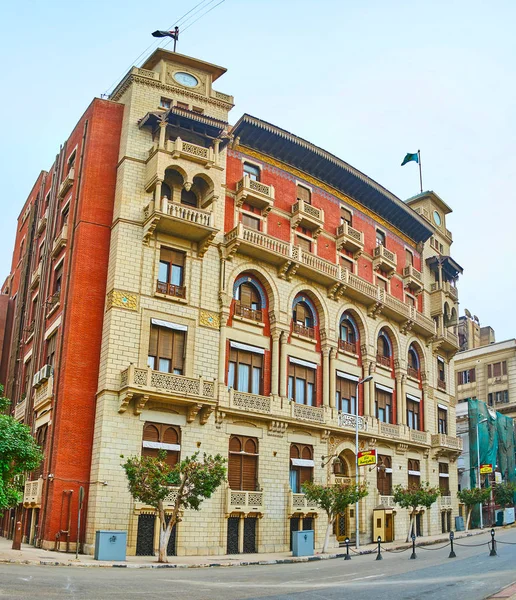 Het gebouw van Bank Misr, Caïro, Egypte — Stockfoto